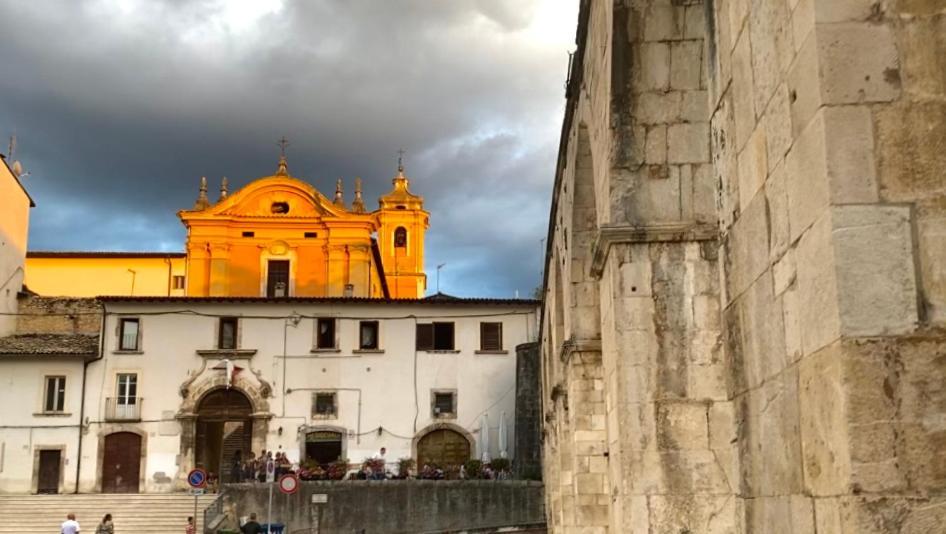 Casa Del Ferroviere B&B Sulmona Dış mekan fotoğraf